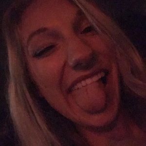 Meet your Posher, Hope